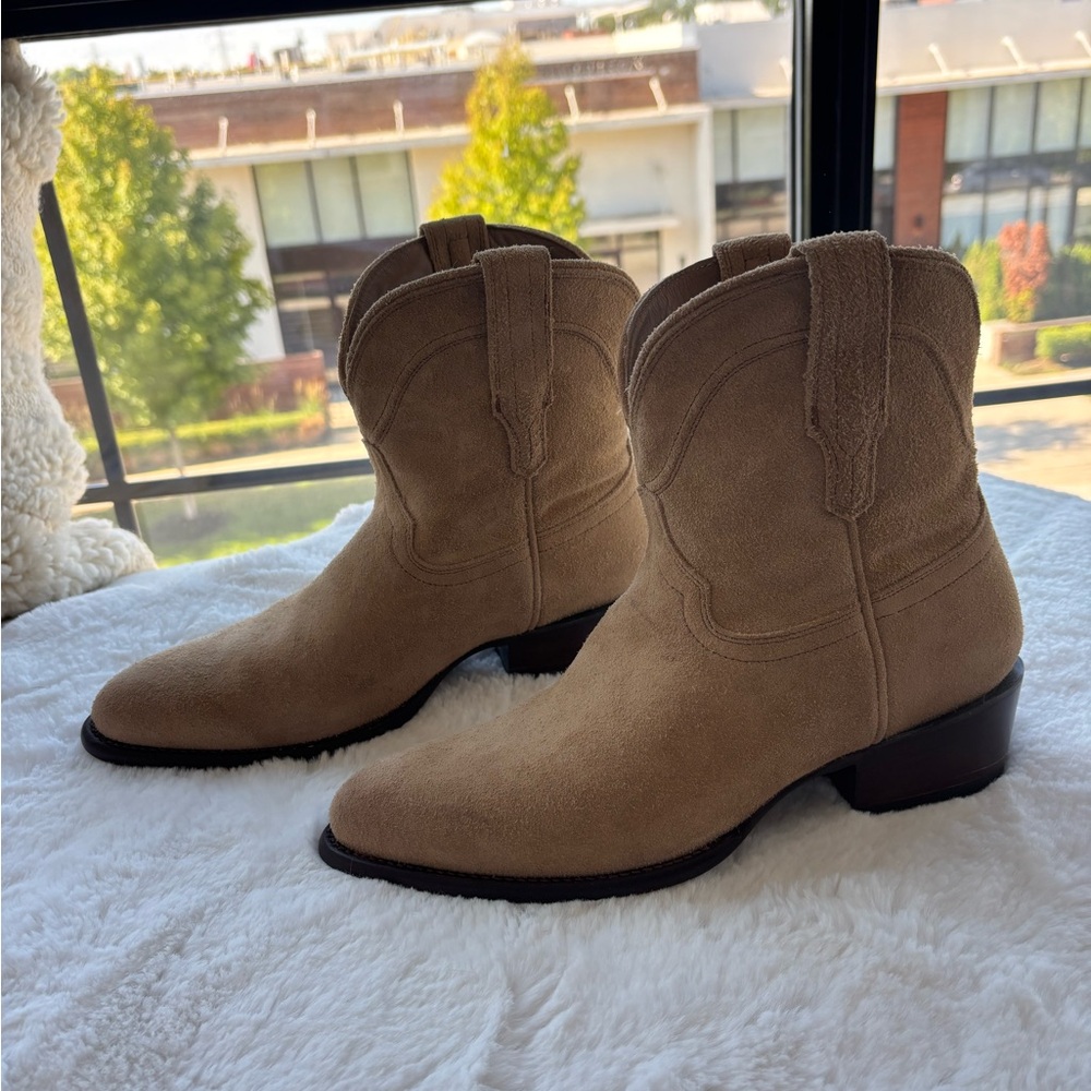 Tecovas Lucy Tan Suede Ankle Cowgirl Boots Size 9B - Picture 2 of 8